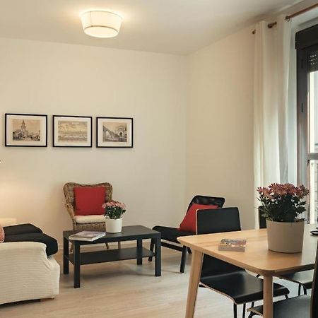 Apartamentos San Pedro Seville Exterior photo
