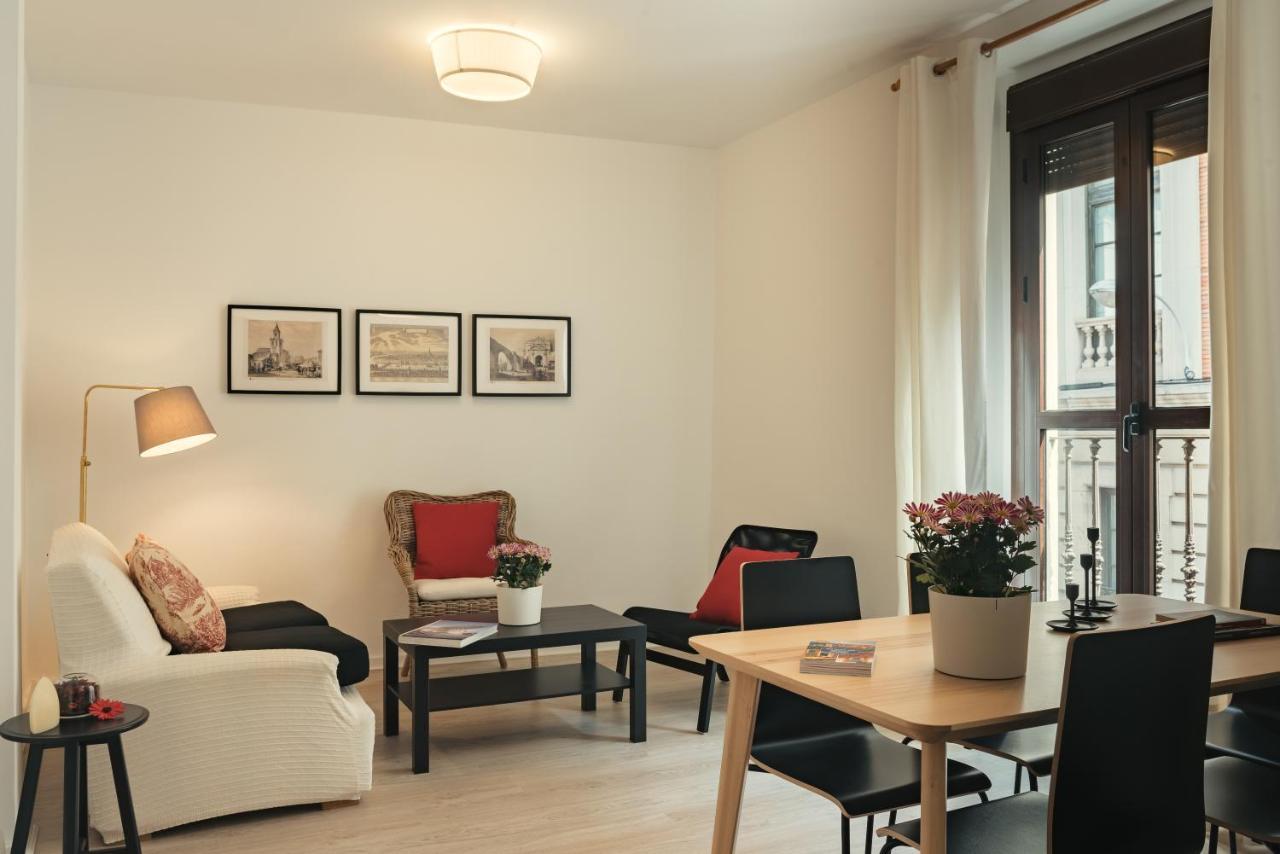 Apartamentos San Pedro Seville Exterior photo